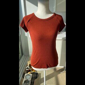 1.STATE Rust Ribbed Knit Short Sleeve Fitted Top XS